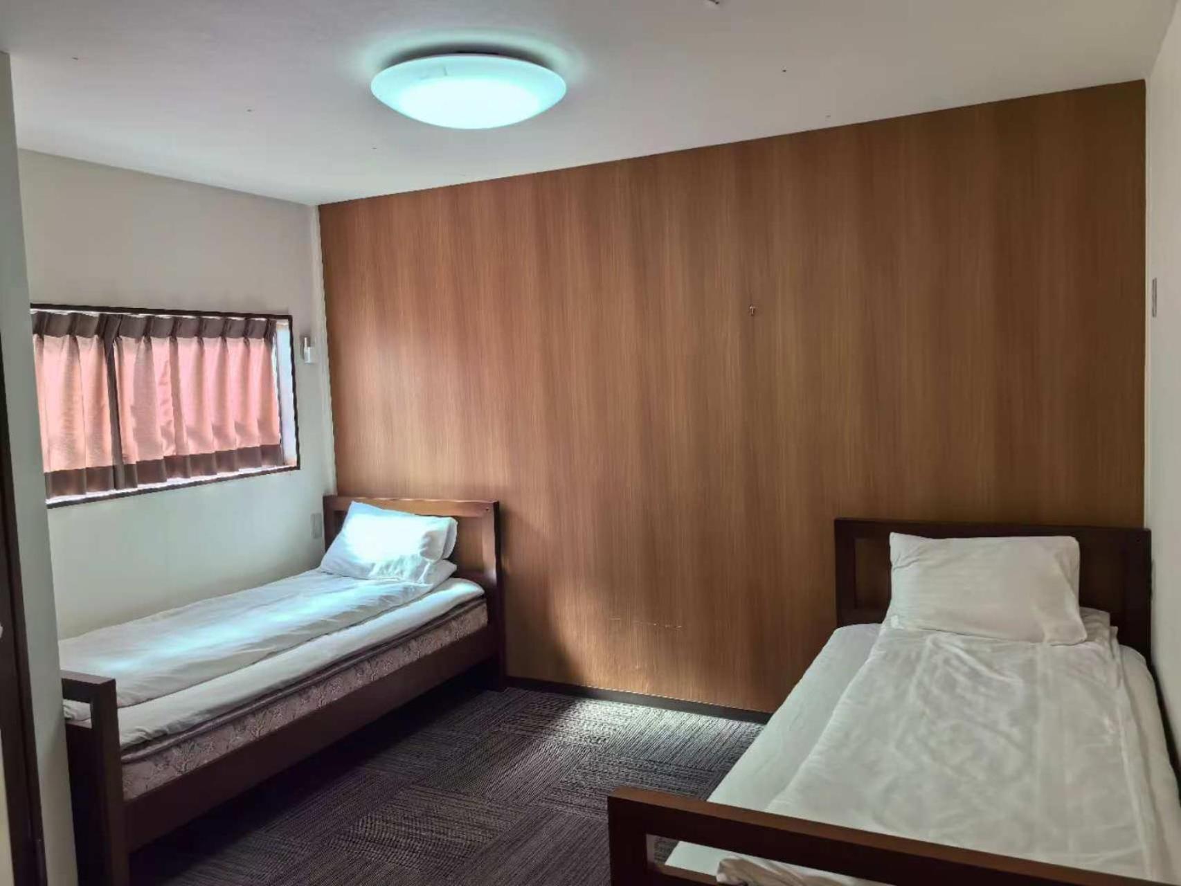 ホステル今鶴 四人部屋 302号室 Osaka Esterno foto